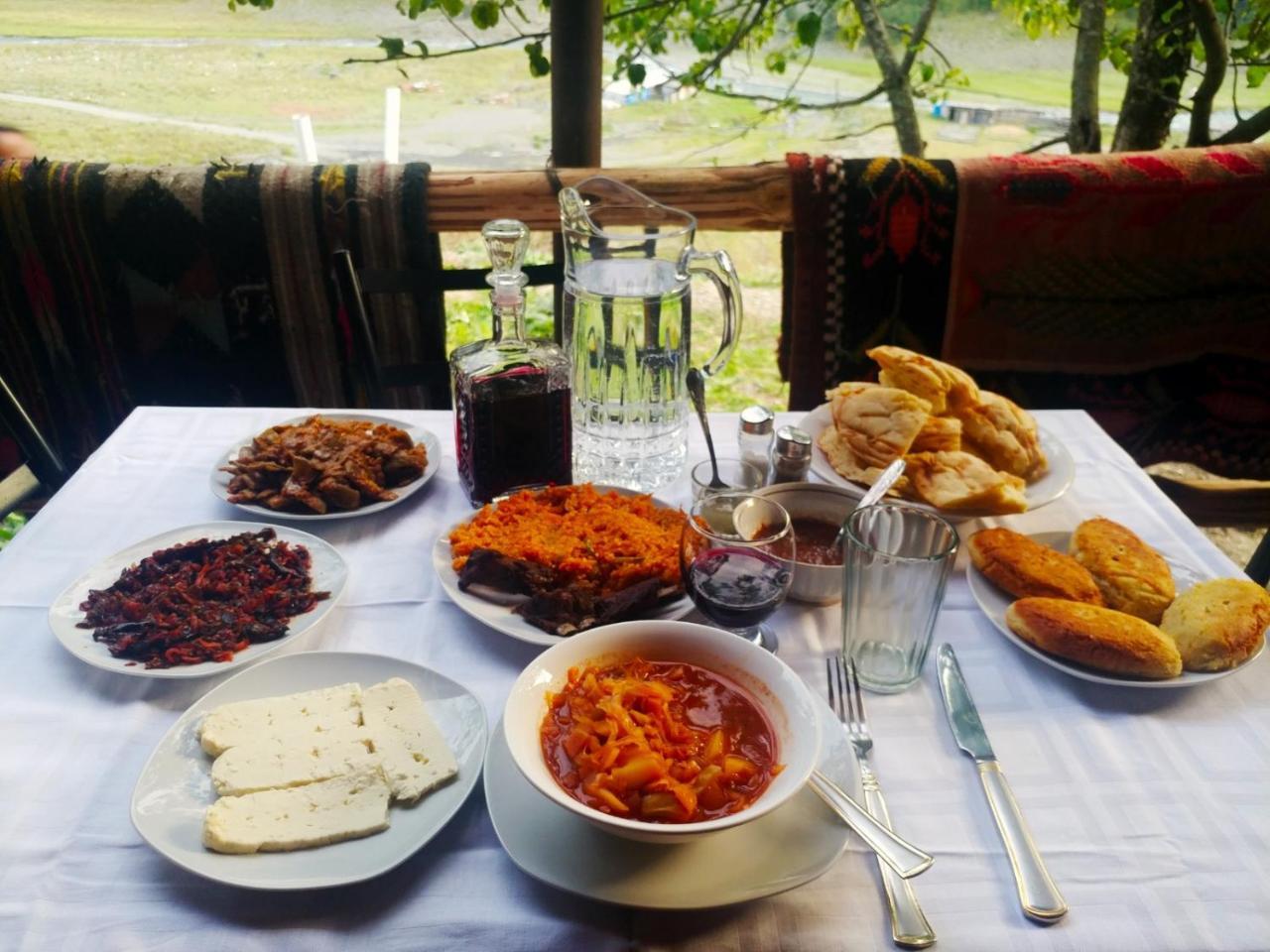 Hotel Pirikiti Akhmeta Zewnętrze zdjęcie